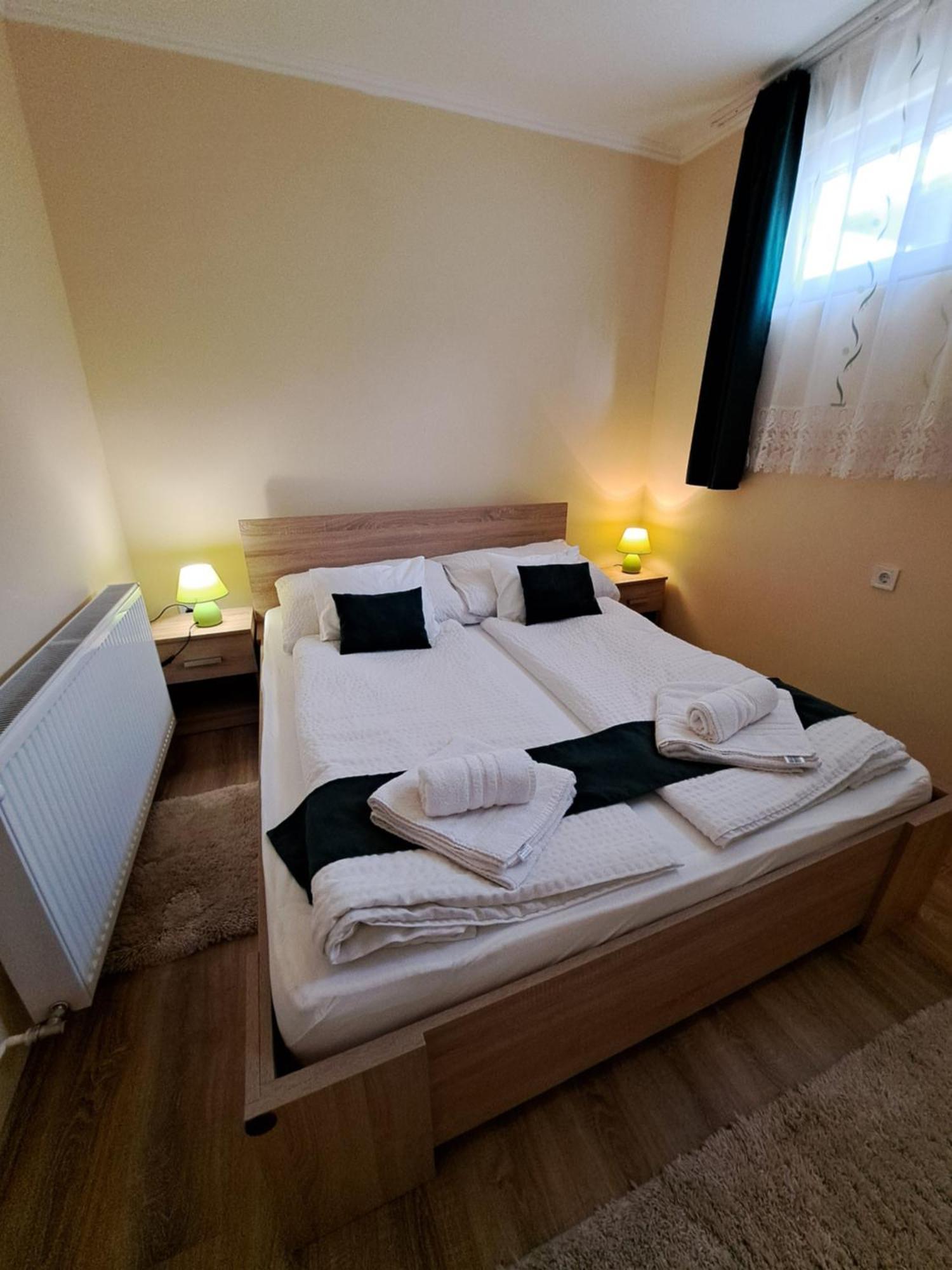 Jazmin Apartman Zalakaros Buitenkant foto